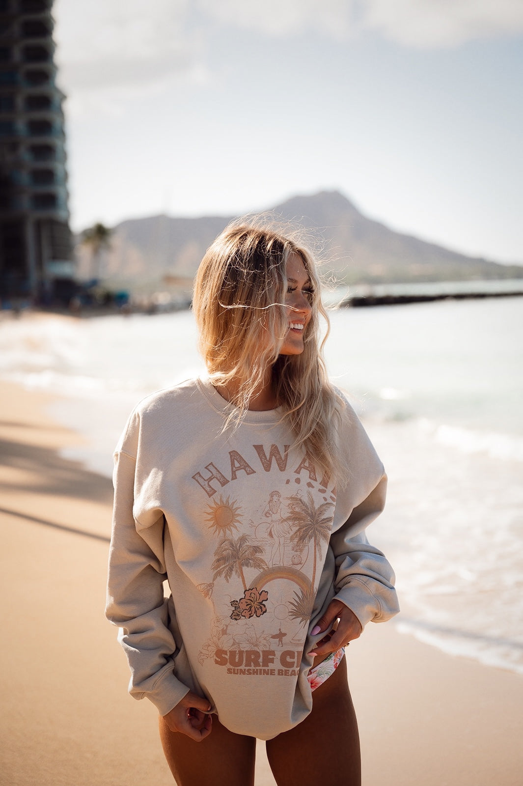 Hawaii surf club crewneck