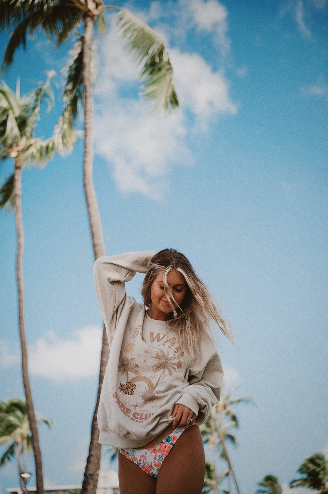 Hawaii surf club crewneck